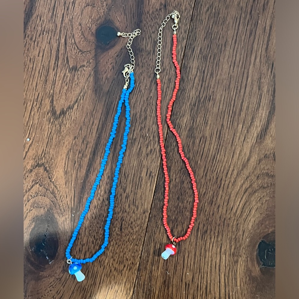 Mushroom Beaded Necklace
UO